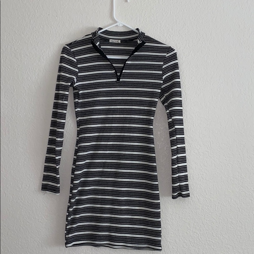 Black &’ White stripe mini dress